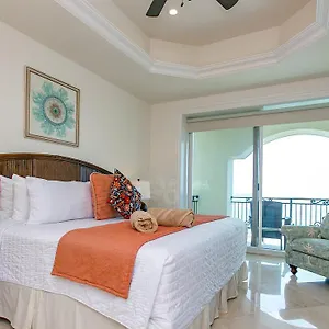 the-landmark-resort-of-cozumel-77600.quintano-roohotels.com/